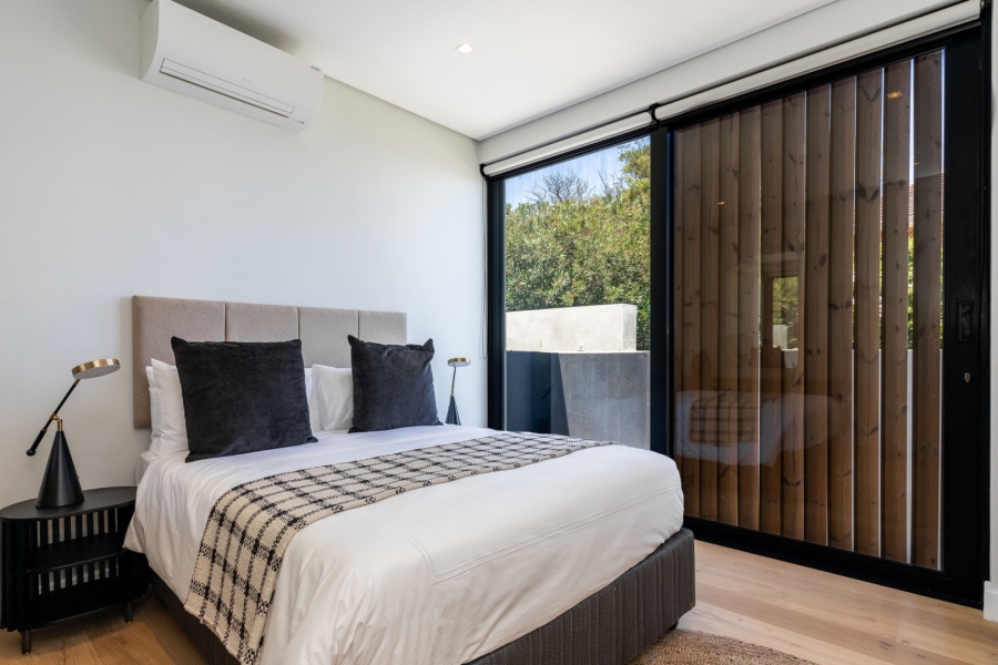 To Let 4 Bedroom Property for Rent in Camps Bay Western Cape